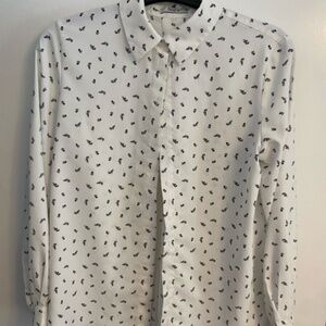 Suzy Shier White Printed Button‑Up Blouse – Women’s Small